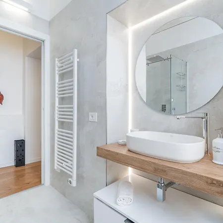 The Space Arena 100m Appartement *