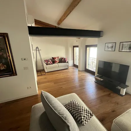 The Space Arena 100m Apartamento Verona